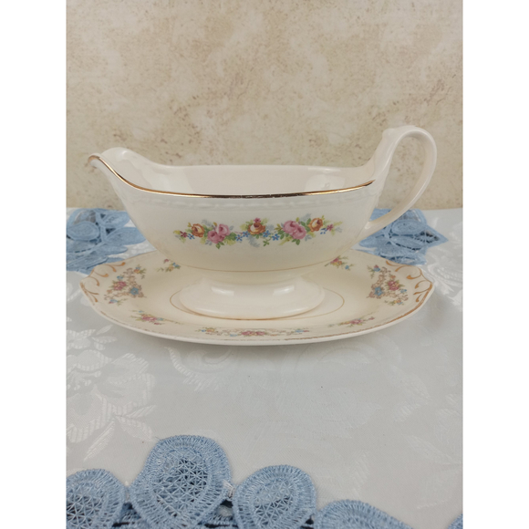 Vintage Homer Laughlin Eggshell Georgian Gravy Dish & Plate w/ Floral Design - Picture 1 of 12
